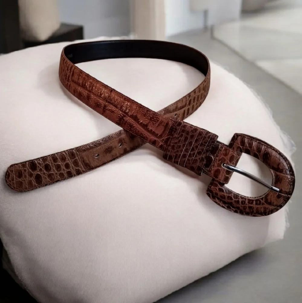 Fashions By HUGO Brown Leather Alligator Embossed Leather Belt Size M/L